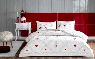 Sevgiyle Başlayan Her Anda TAÇ Yanında